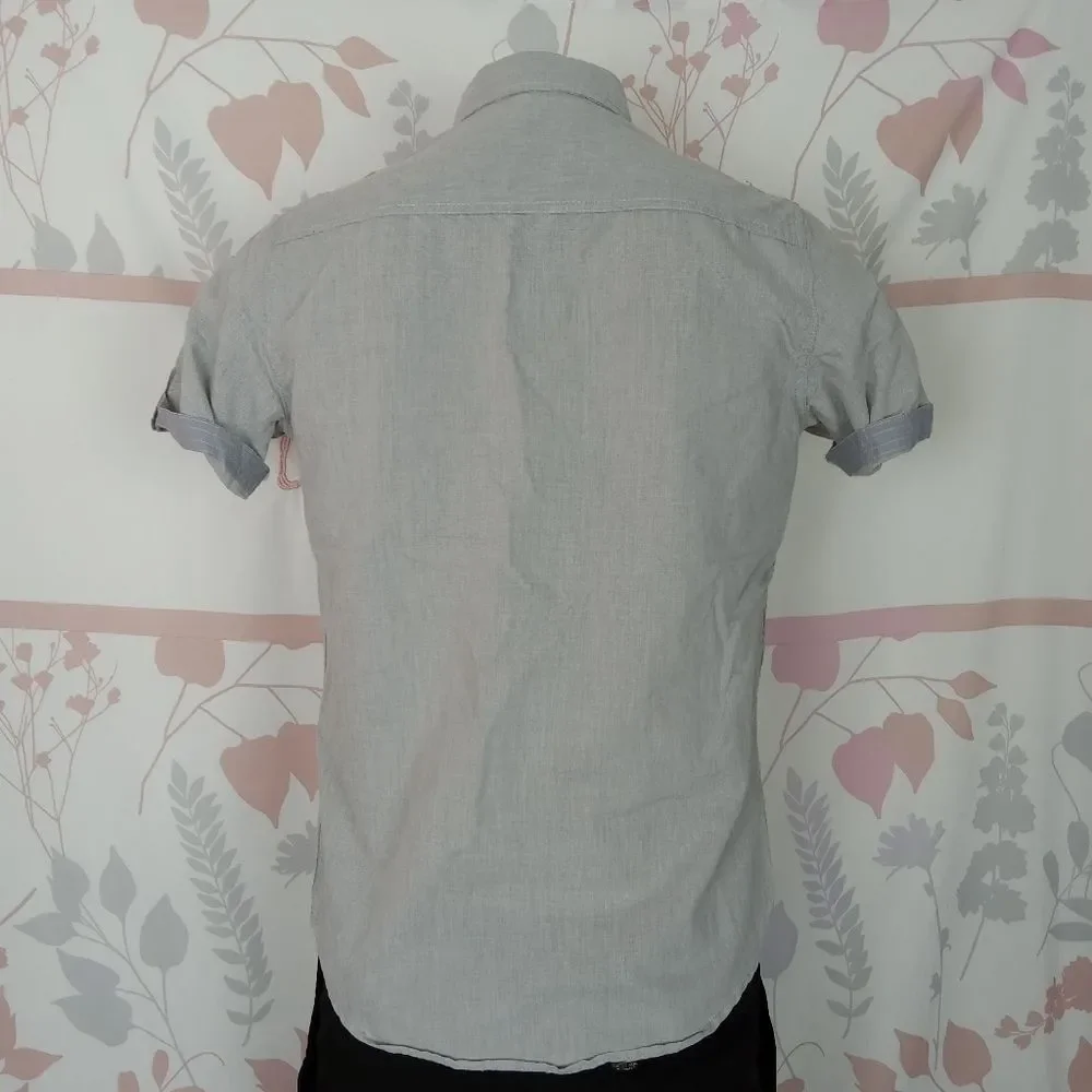 Free Planet button down‎ shirt Size Small